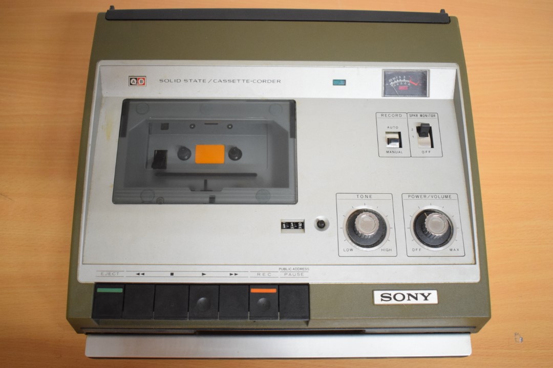 Sony TC-180 Portable Cassette Deck  			